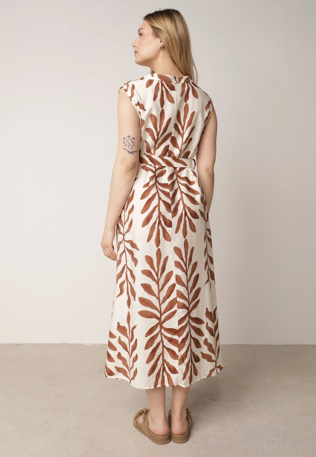 j&x Rochie Bej