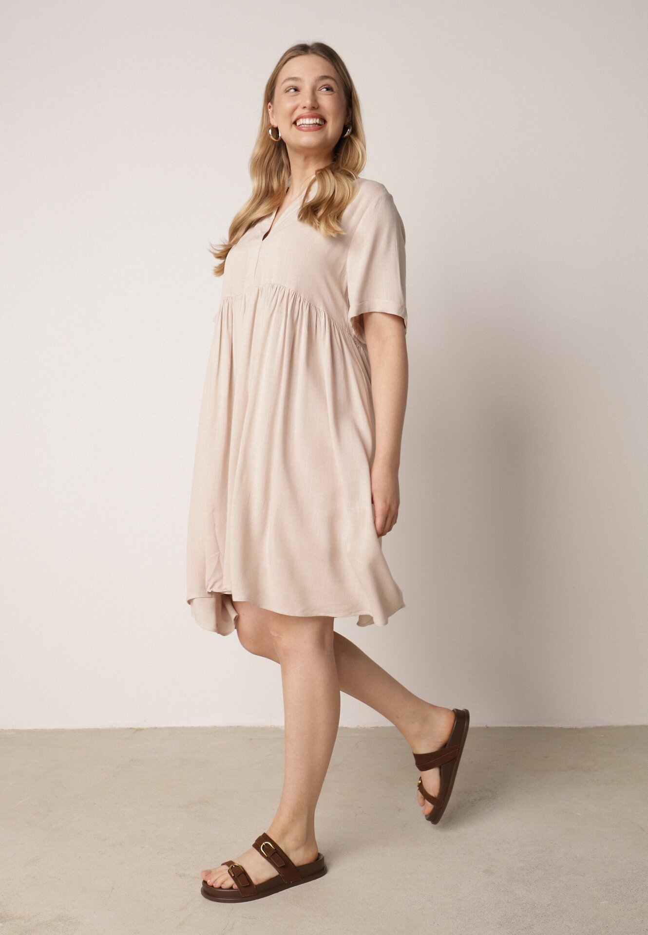 j&x Rochie Bej