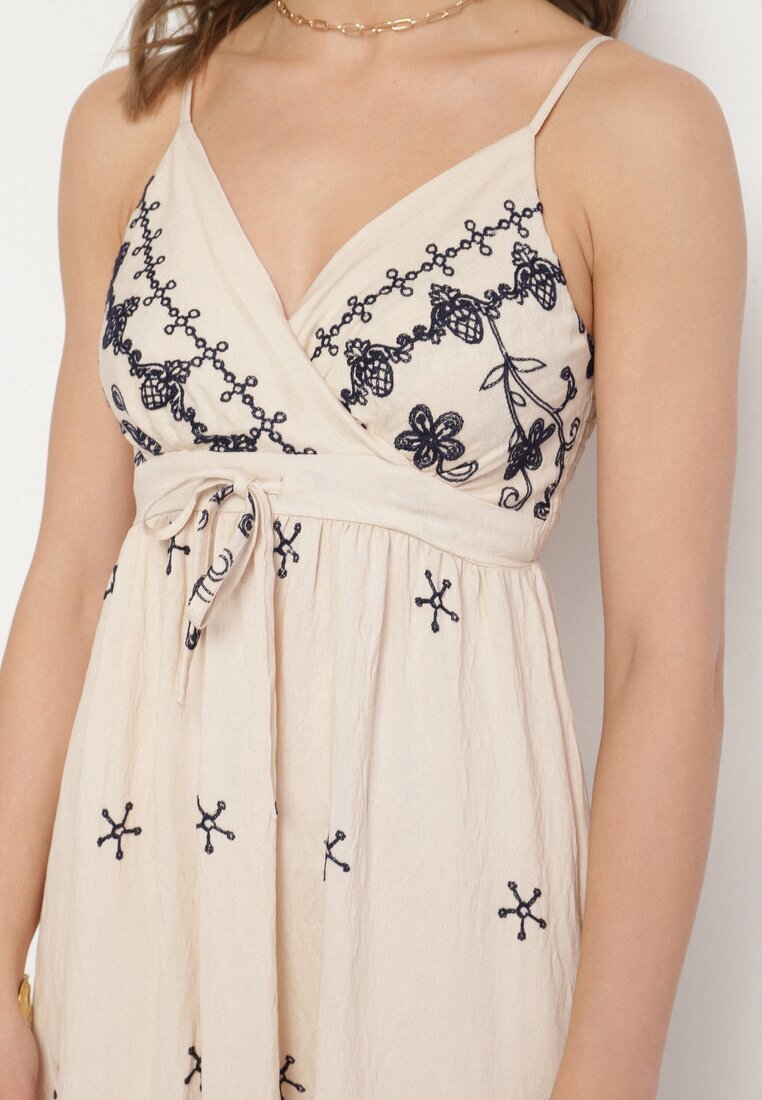 j&x Rochie Bej deschis din viscoză Decorată cu broderii Lunireia
