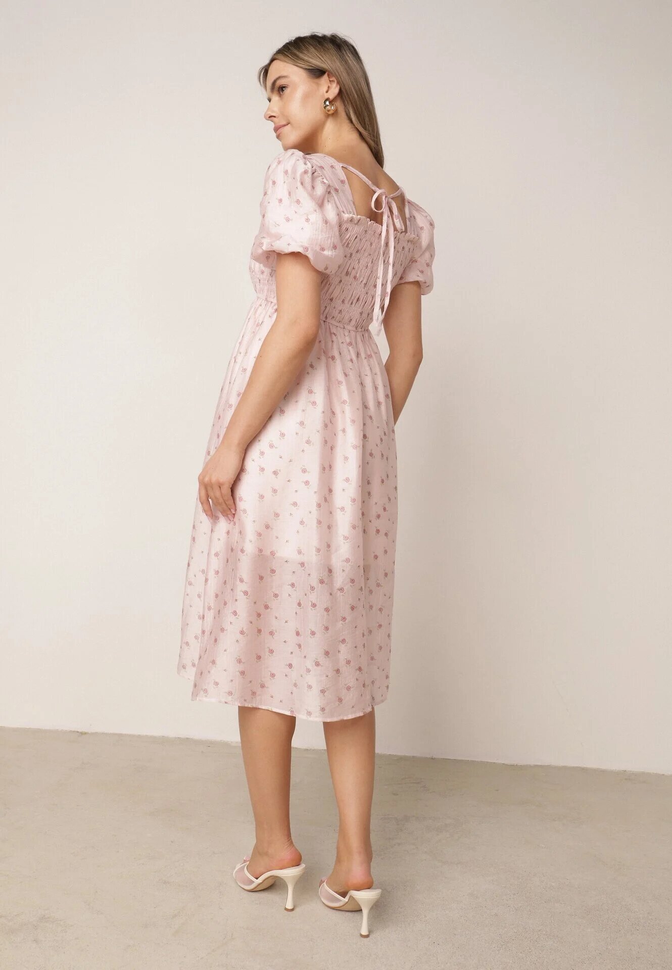 j&x Rochie cu flori din Tencel evazată cu mâneci bufante Viviare Roz