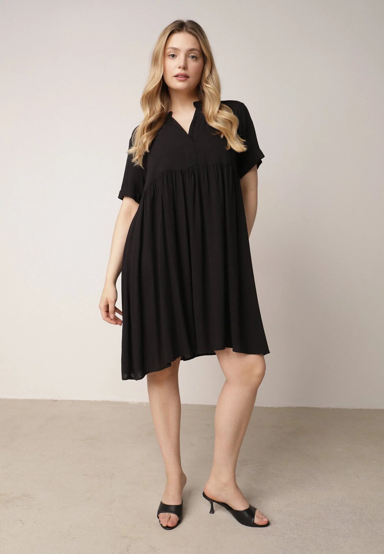 j&x Rochie Neagră
