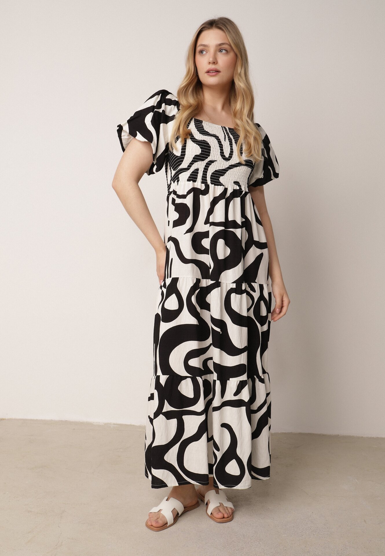 j&x Rochie Neagră