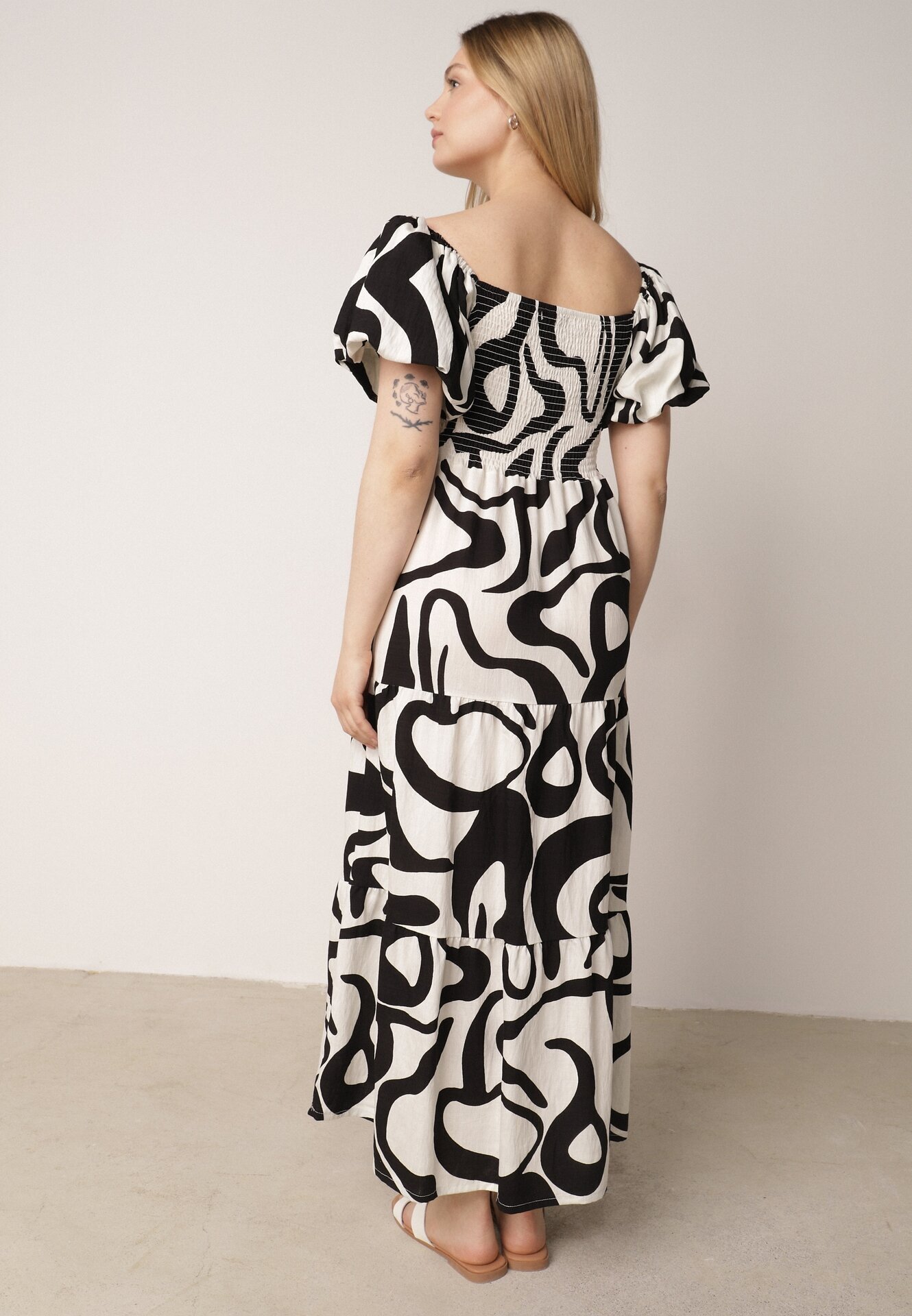 j&x Rochie Neagră