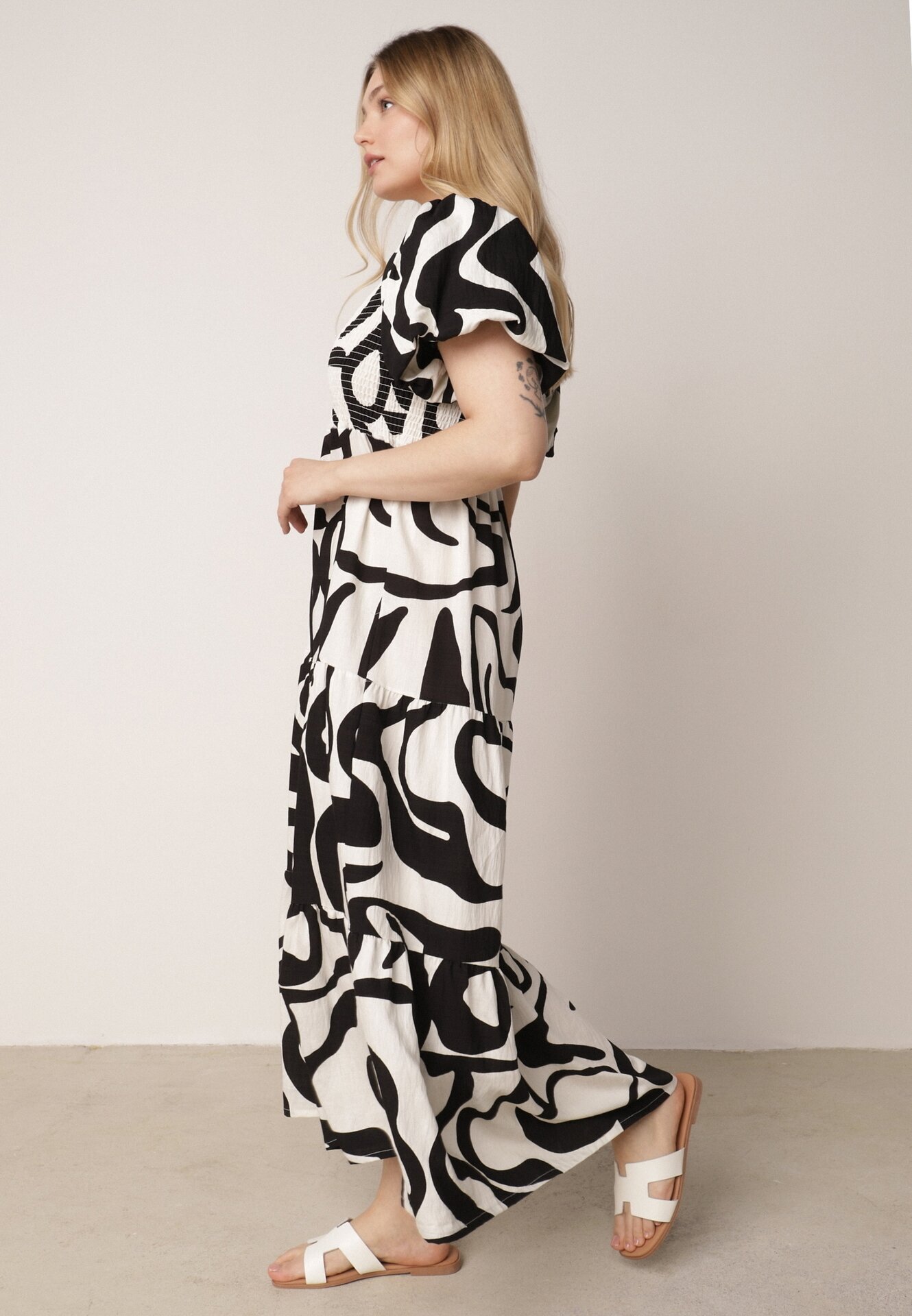 j&x Rochie Neagră