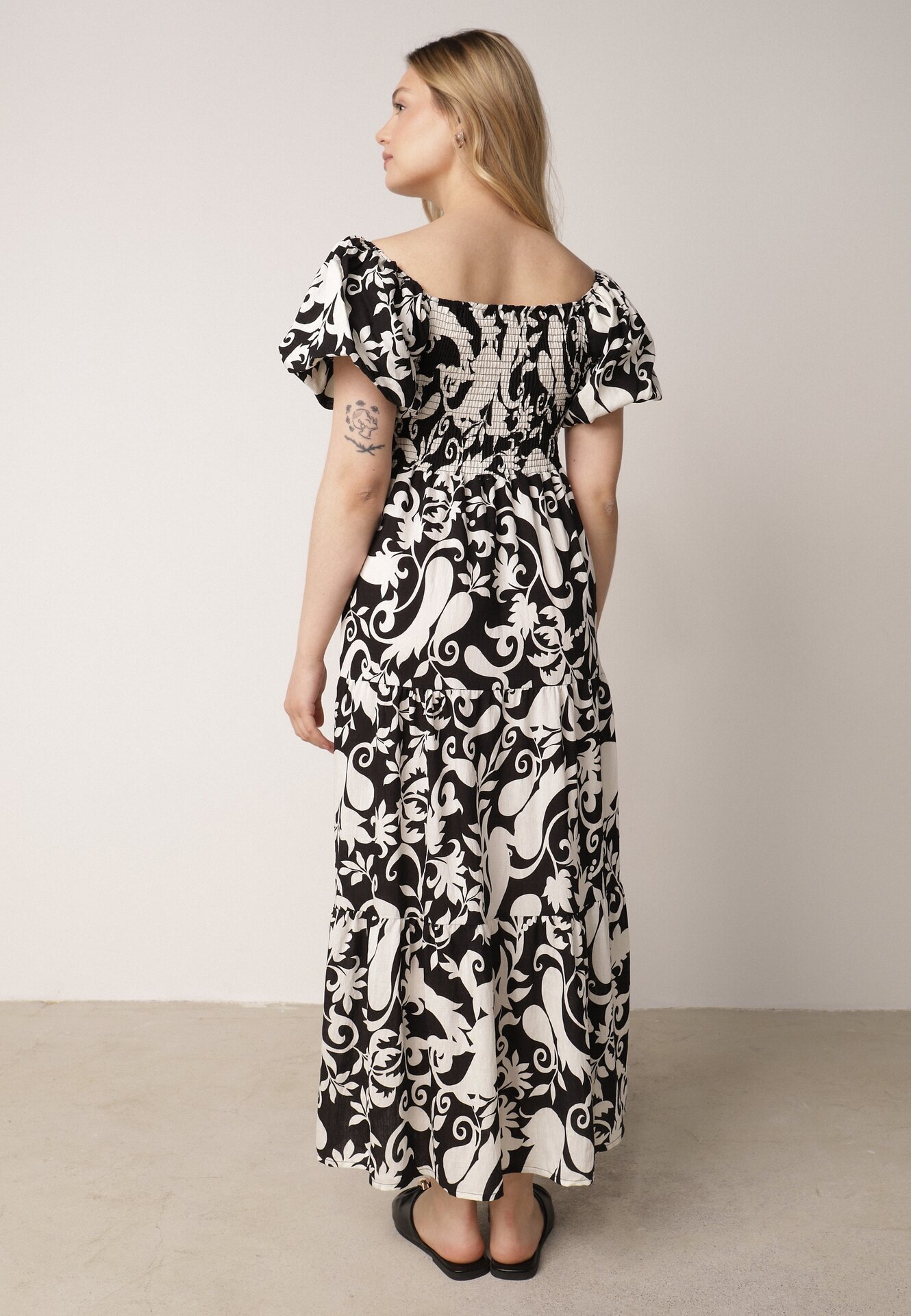 j&x Rochie Neagră