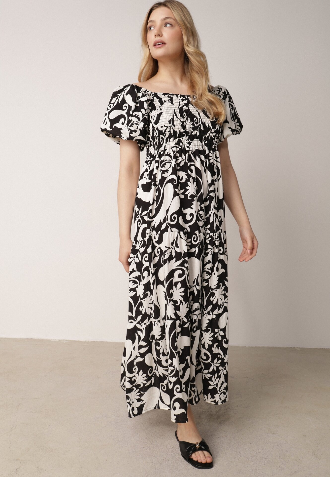 j&x Rochie Neagră