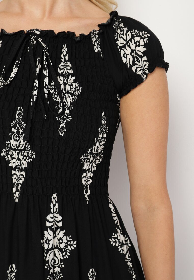 j&x Rochie neagră din vâscoză cu top încrețit și model Boho Ellifae