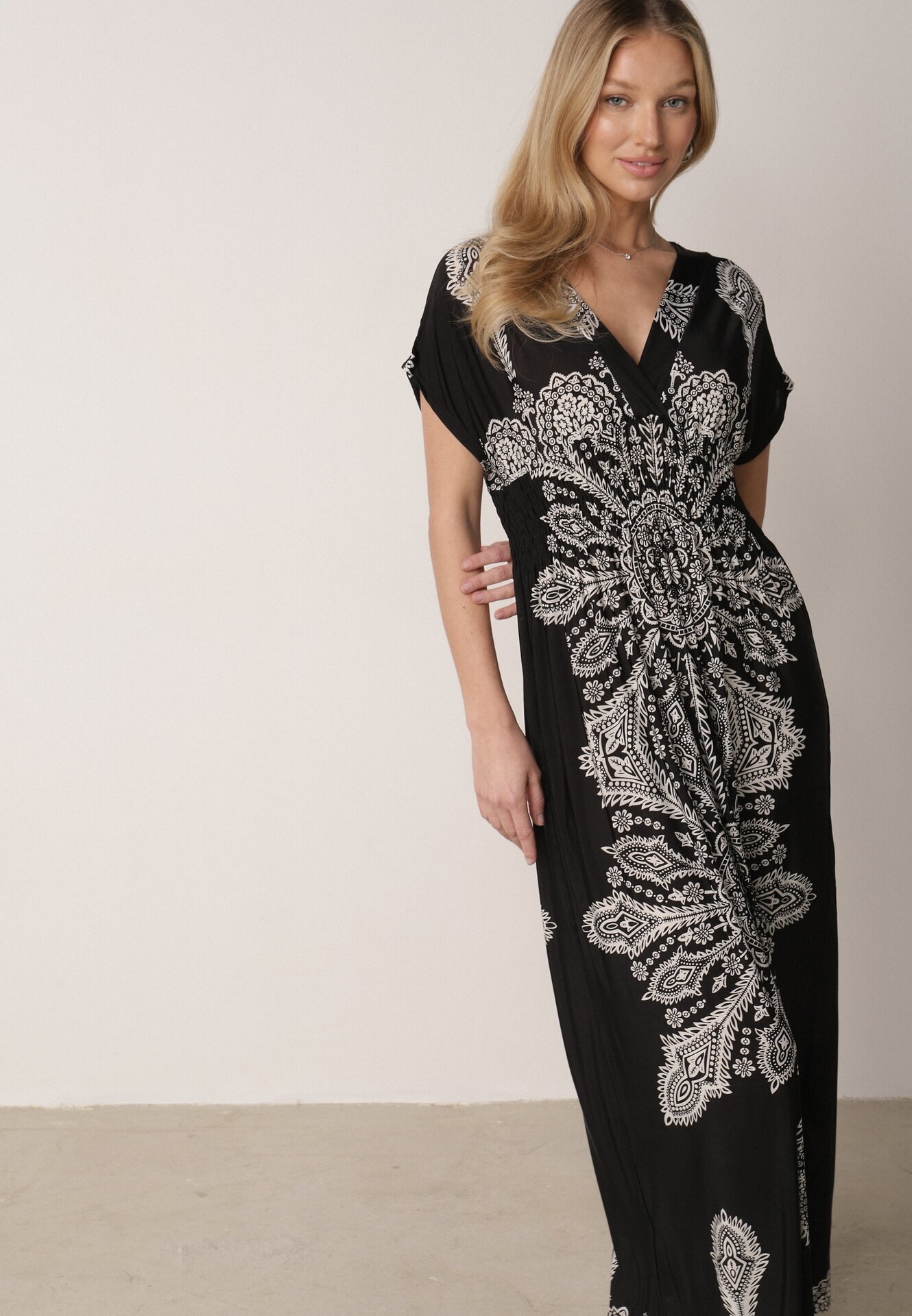 j&x Rochie Negră Khryseis