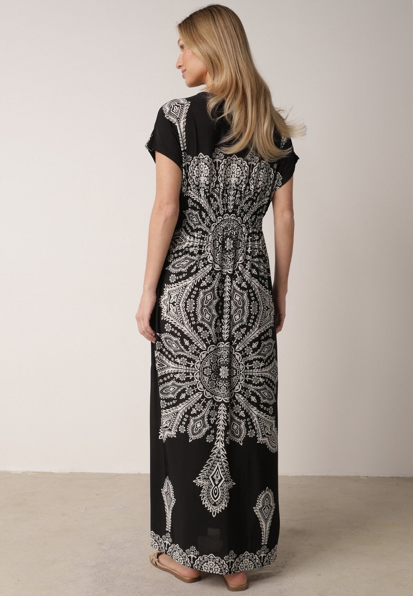 j&x Rochie Negră Khryseis