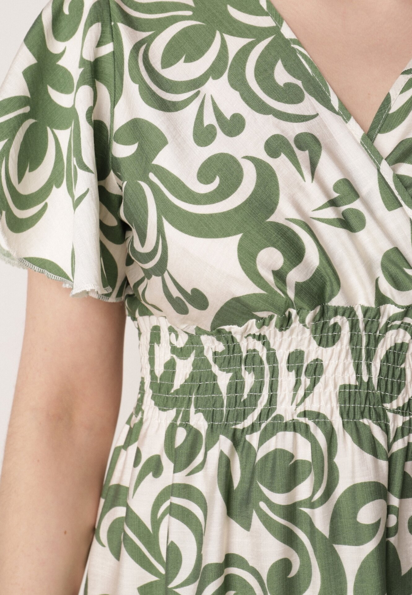 j&x Rochie Verde Din viscoză cu decolteu petrecut și elastic în talie Shyraya