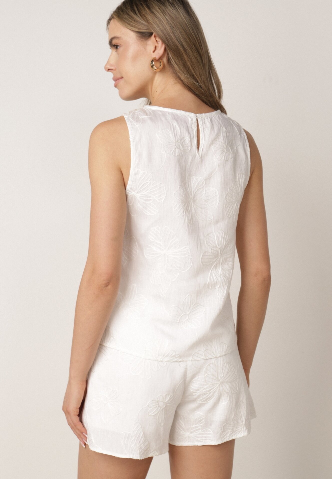 j&x Set de vară din vâscoză cu broderie bluză cu scoici și scurt Jemare Alb