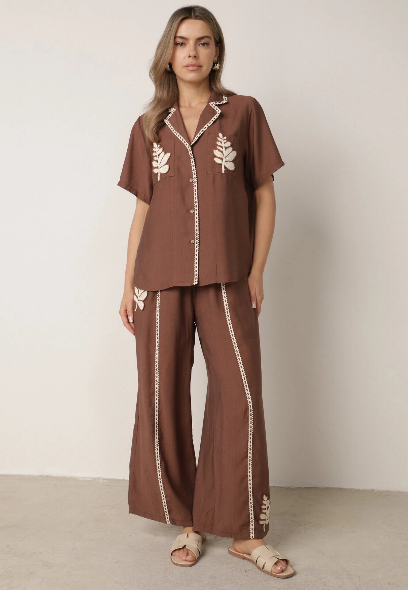 j&x Set de vară din viscoză cămașă și pantaloni cu aplicații croșetate Prisesa Maro