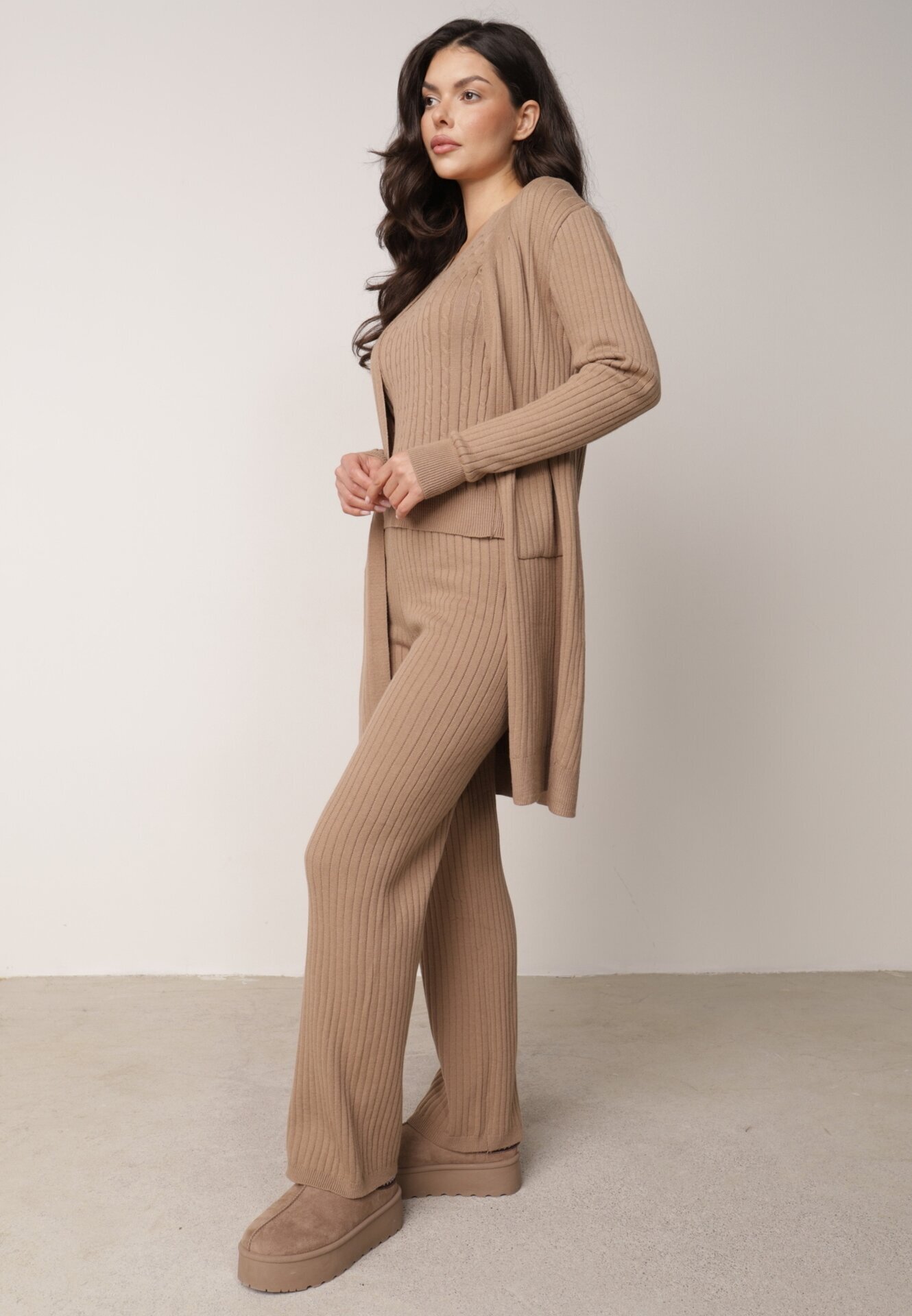 j&x Set din tricot cu bumbac 3 piese: cardigan pantaloni și vestă Vordelia Bej