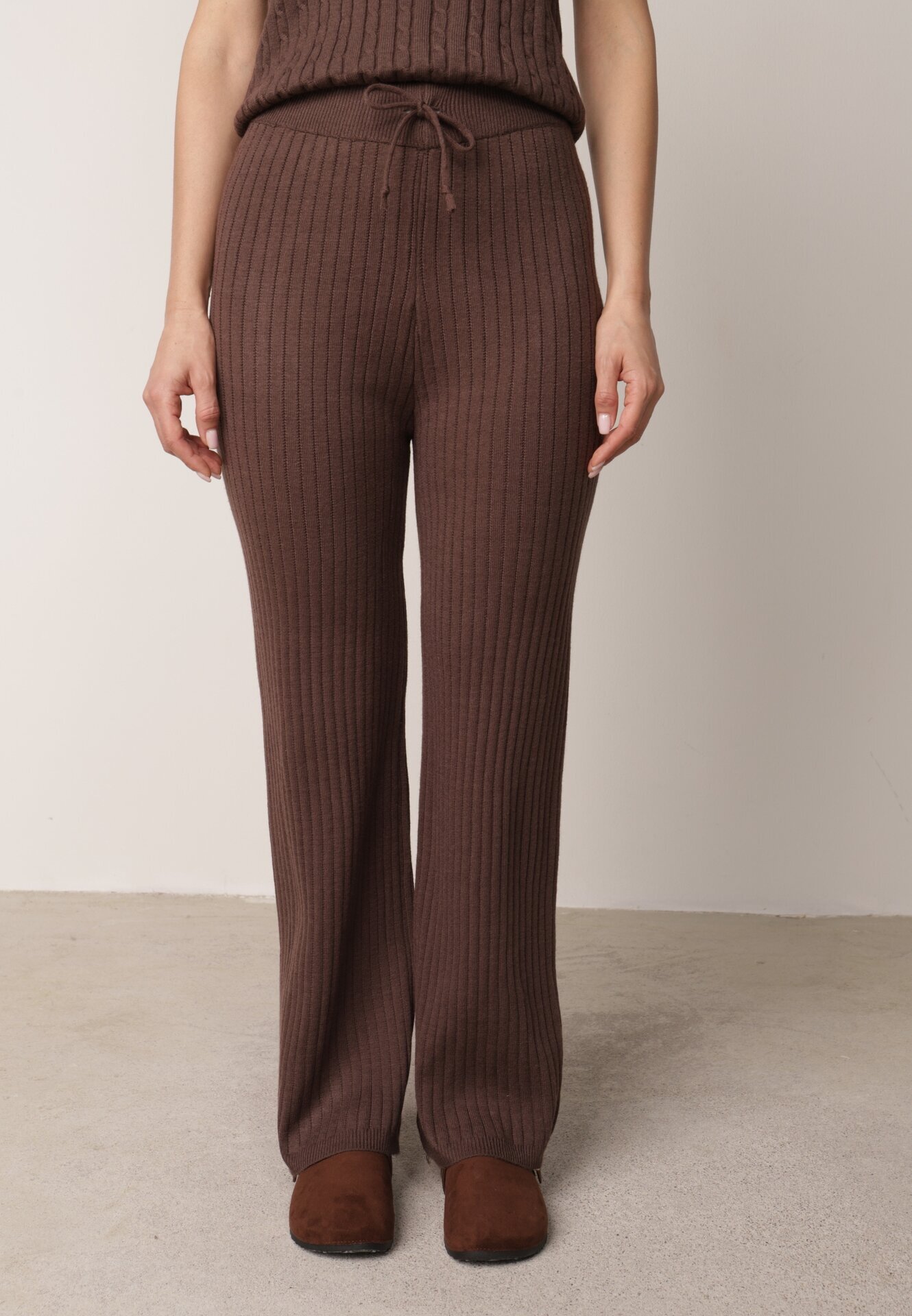 j&x Set din tricot cu bumbac 3 piese: cardigan pantaloni și vestă Vordelia Maro