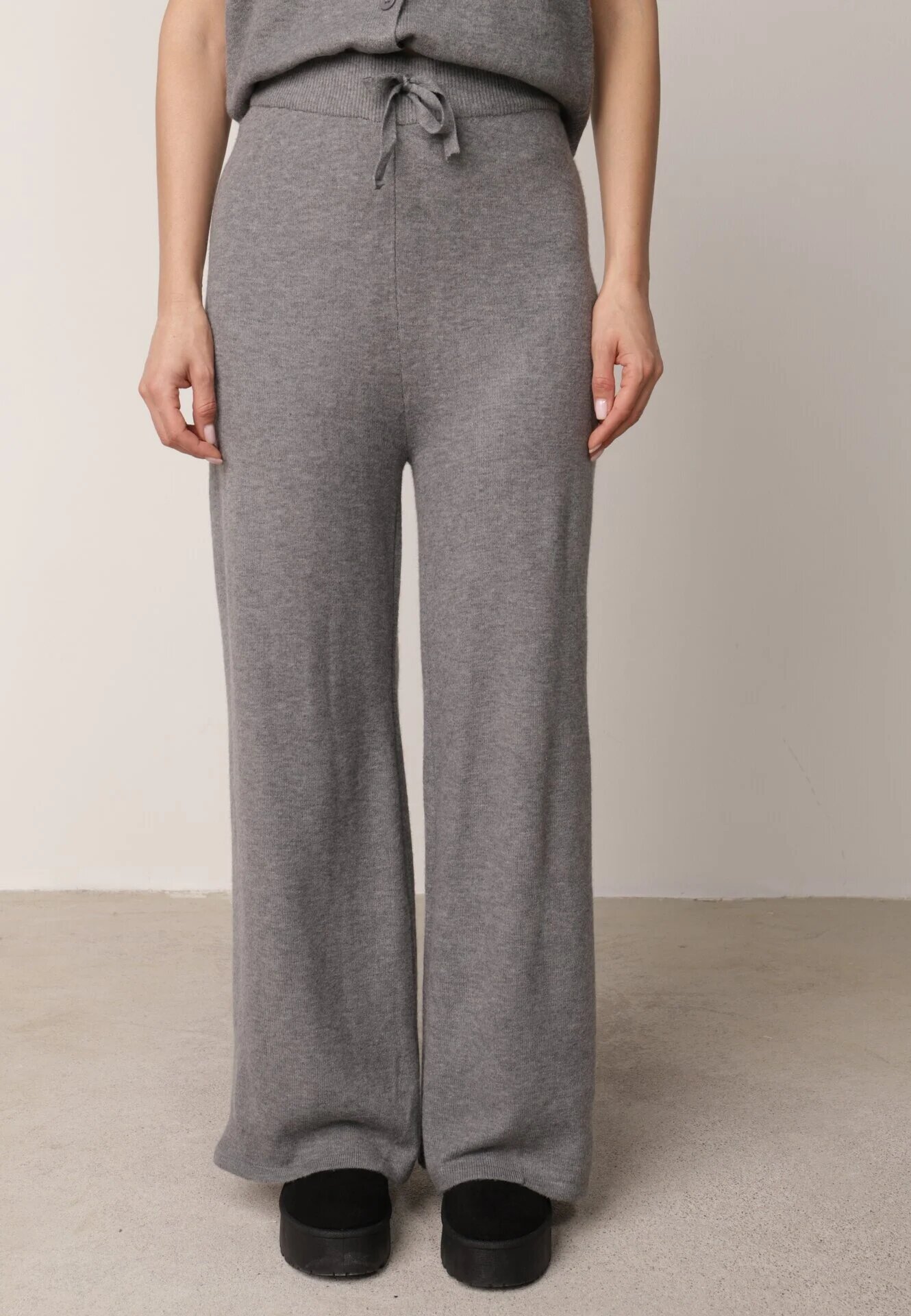 j&x Set din tricot cu lână și bumbac pantaloni cardigan și vestă Cardemia Gri