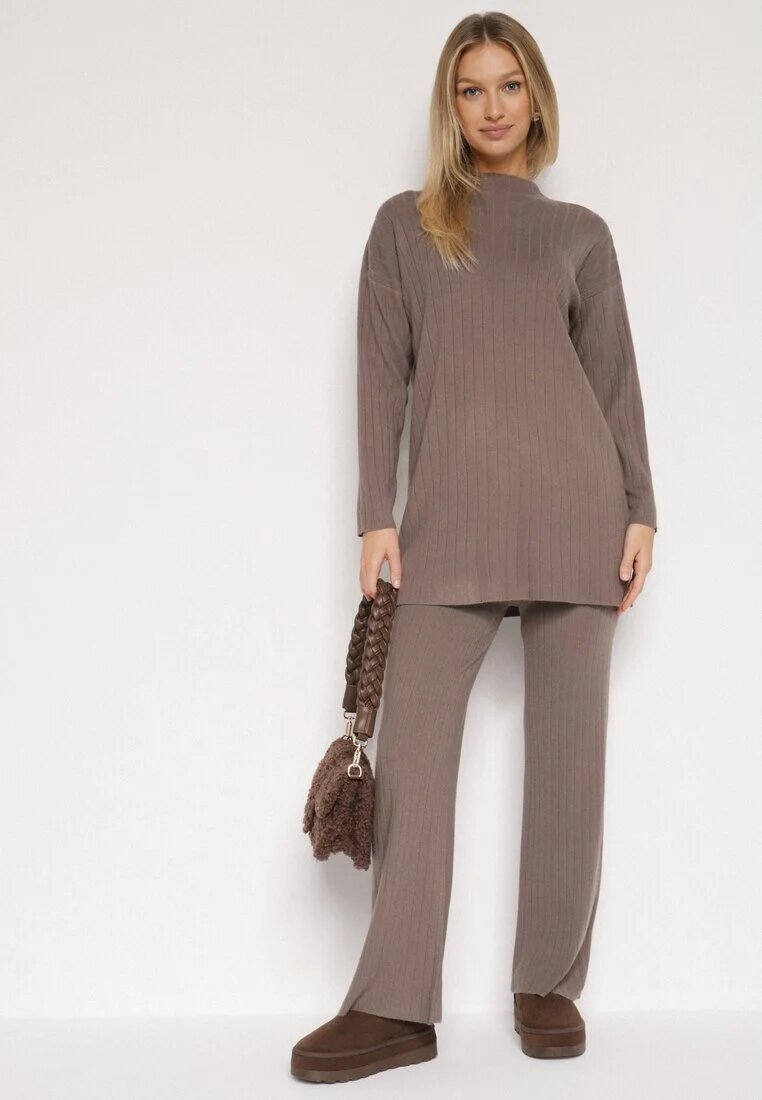 j&x Set tricotat reiat bej închis cu bumbac Pulover cu guler semi-înalt și Pantaloni Elweda