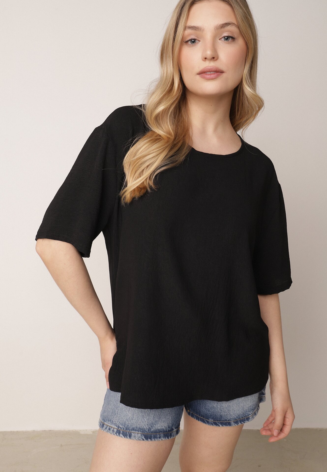 j&x T-shirt Negru
