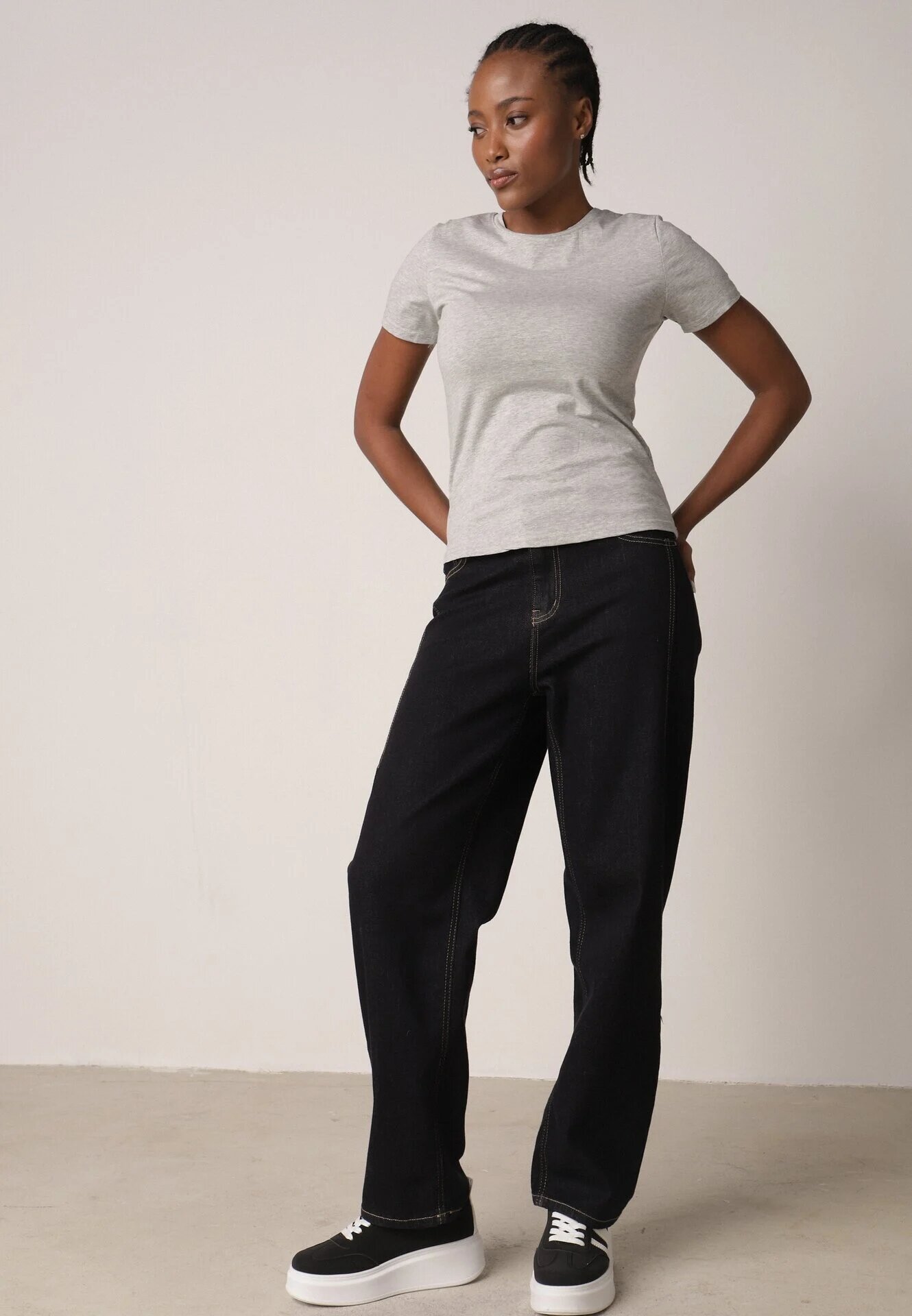 jstyle T-shirt Gri de bumbac în Stil Clasic Nedila