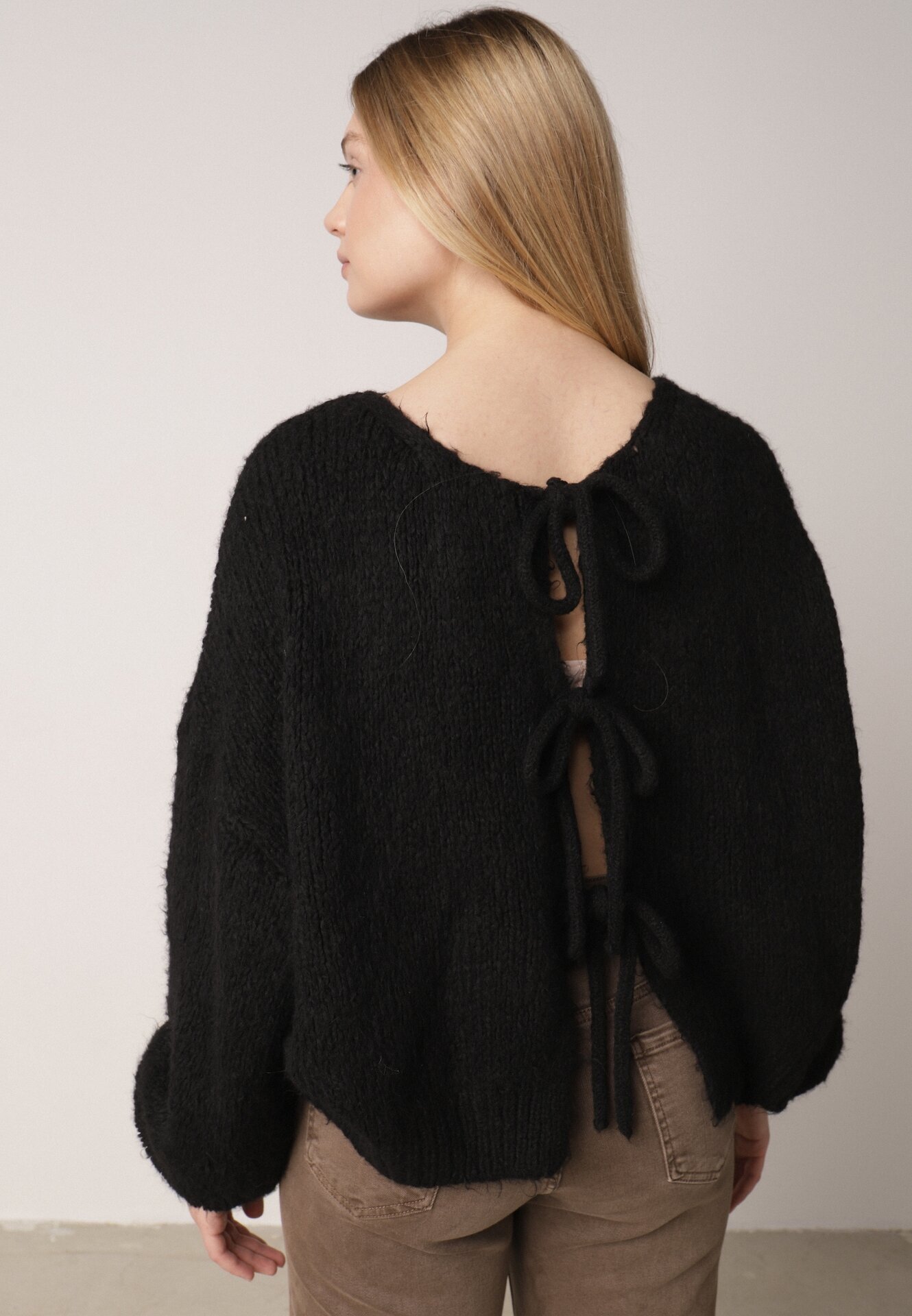jumelle Cardigan Negru Oversize cu Lână Decorat cu Fundițe Eleathalie