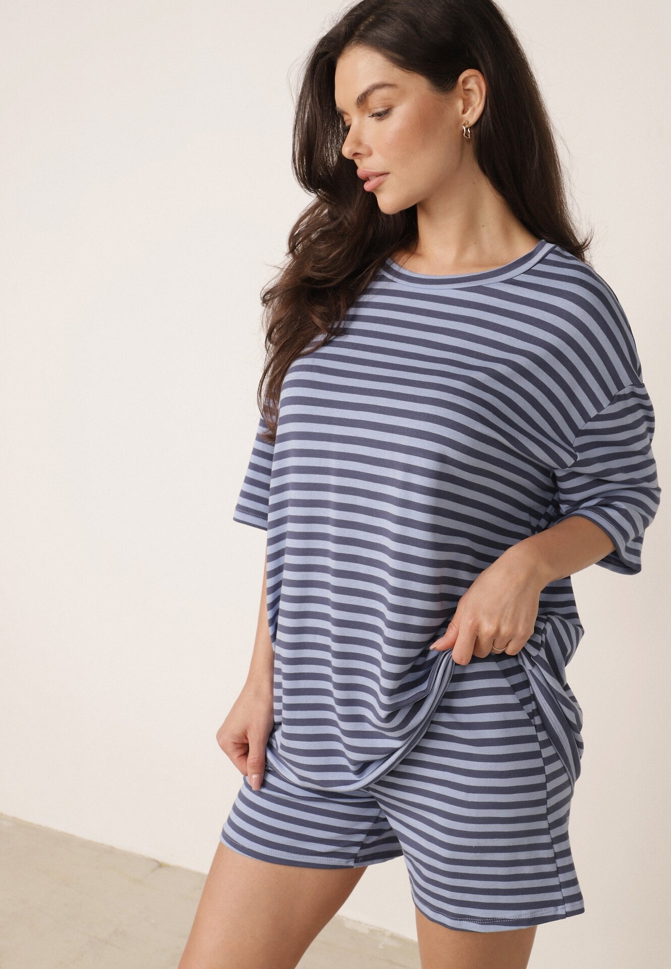 jumelle Compleu de vară oversize din vâscoză cu dungi T-shirt și short Agathona Albastru