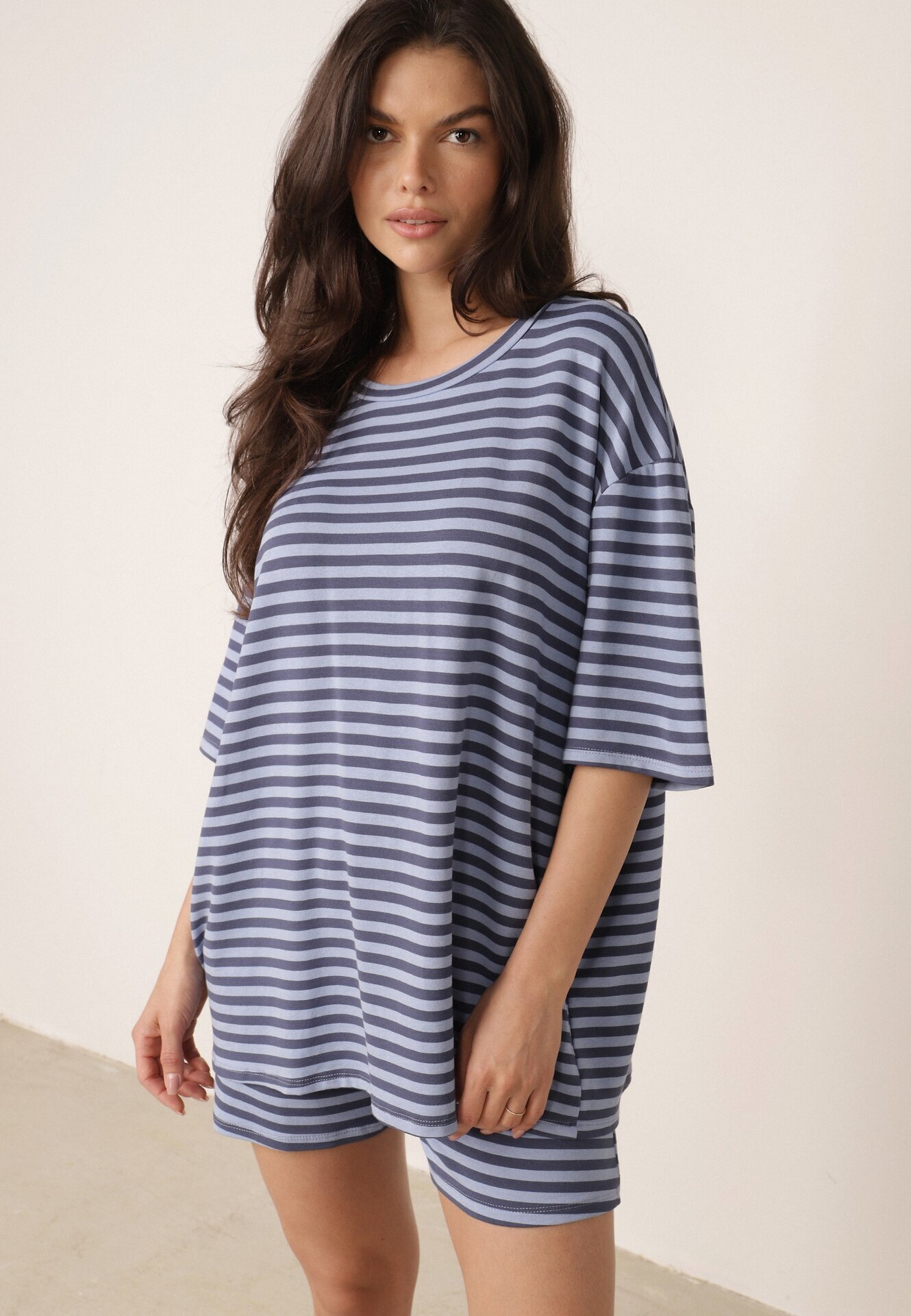 jumelle Compleu de vară oversize din vâscoză cu dungi T-shirt și short Agathona Albastru