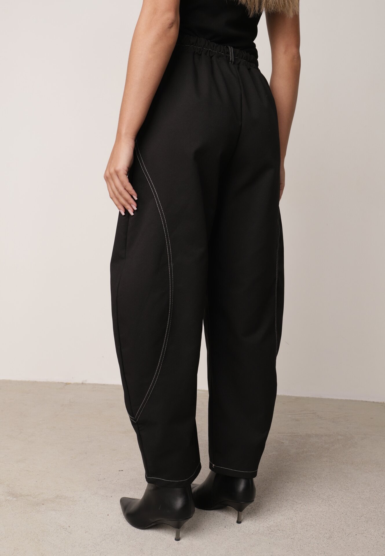 jumelle Pantaloni Casual Balloon cu cusături contrastante Aretuza Negri