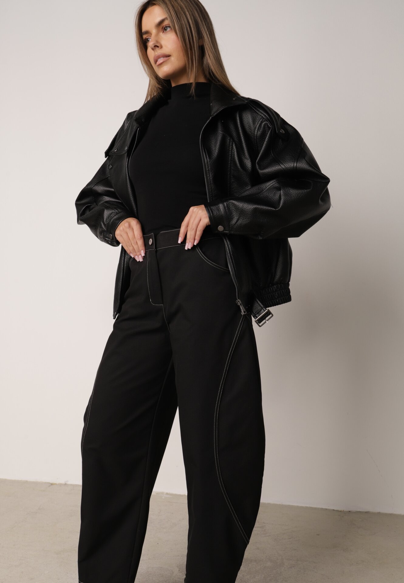 jumelle Pantaloni Casual Balloon cu cusături contrastante Aretuza Negri
