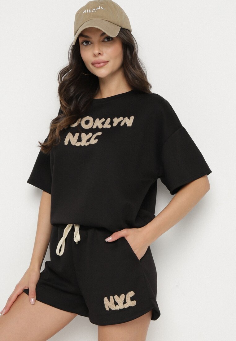 jumelle Set Negru Oversize cu viscoză Tricou și Pantaloni scurți cu imprimeu Liravella
