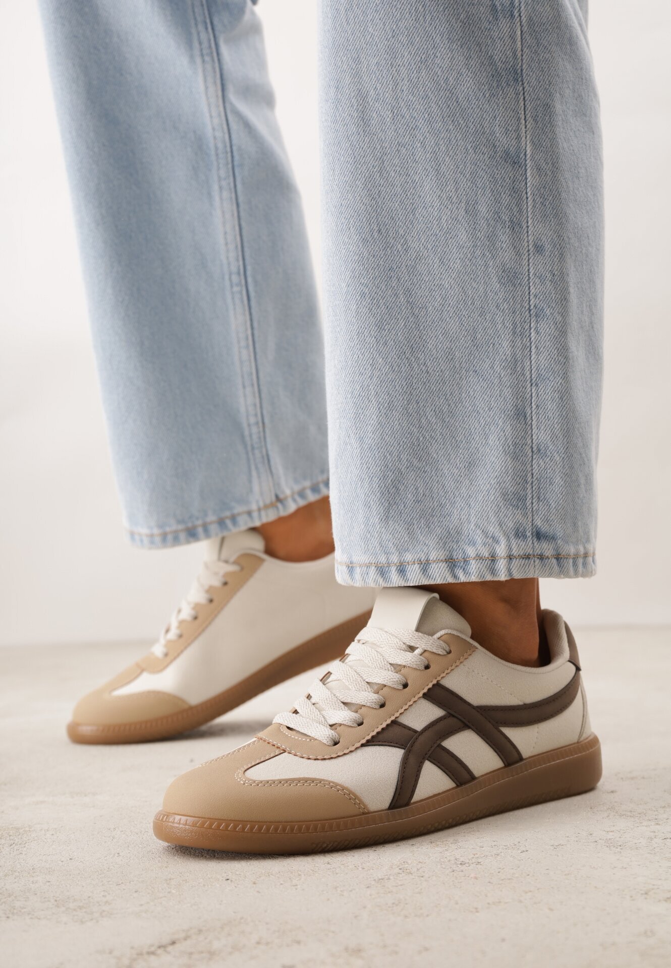 jumelle Sneakers Bej-Maro pe Talpă de Cauciuc cu Model Geometric Sewtila