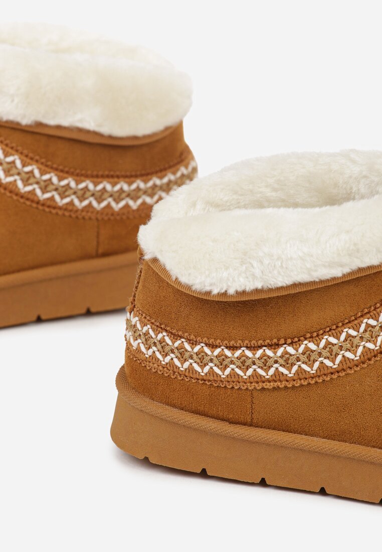 kafeini Cizme de zăpadă slip-on Maro din imitație de piele întoarsă decorate cu broderie și blană Zetesse