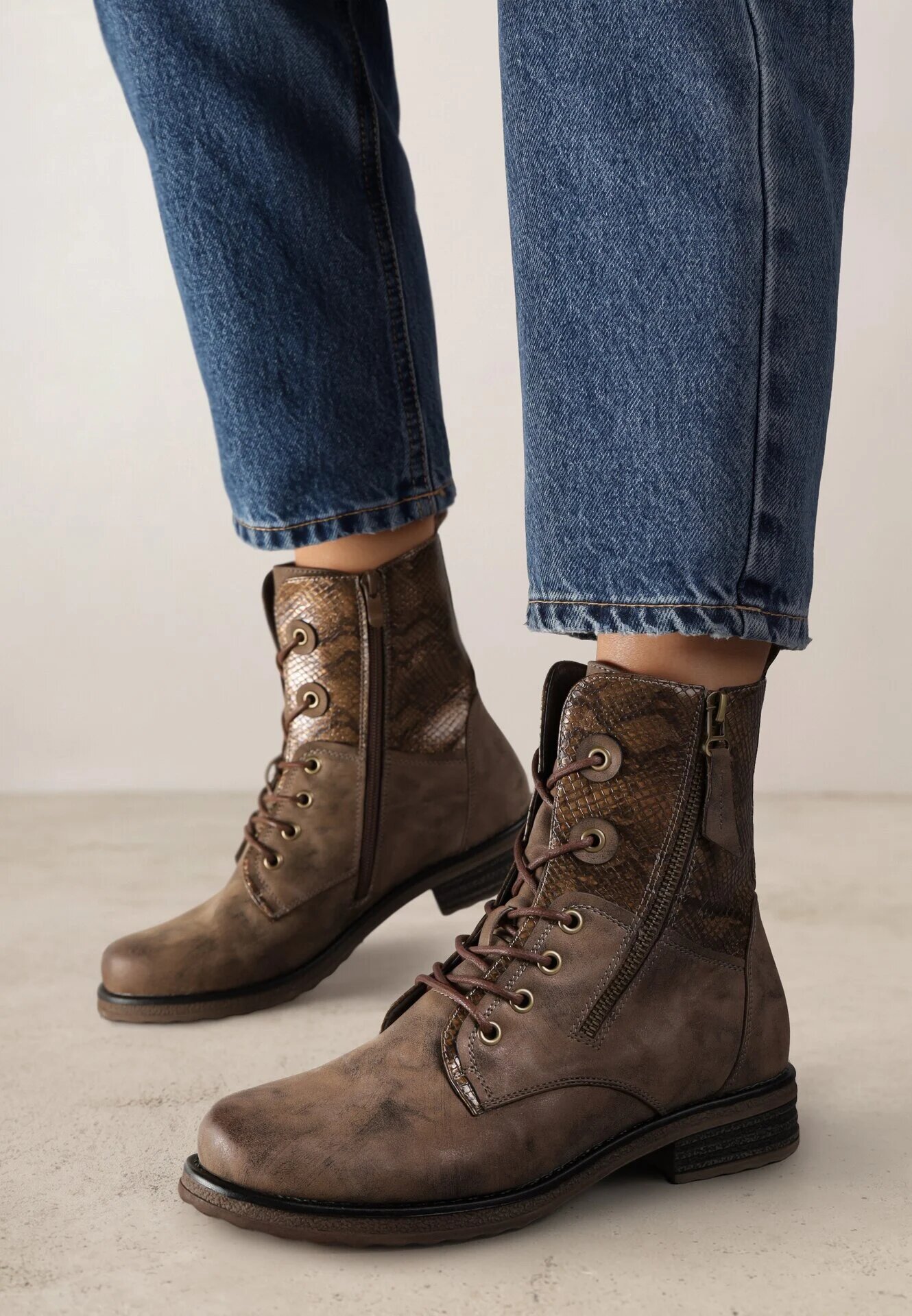 lady glory Botine Maro