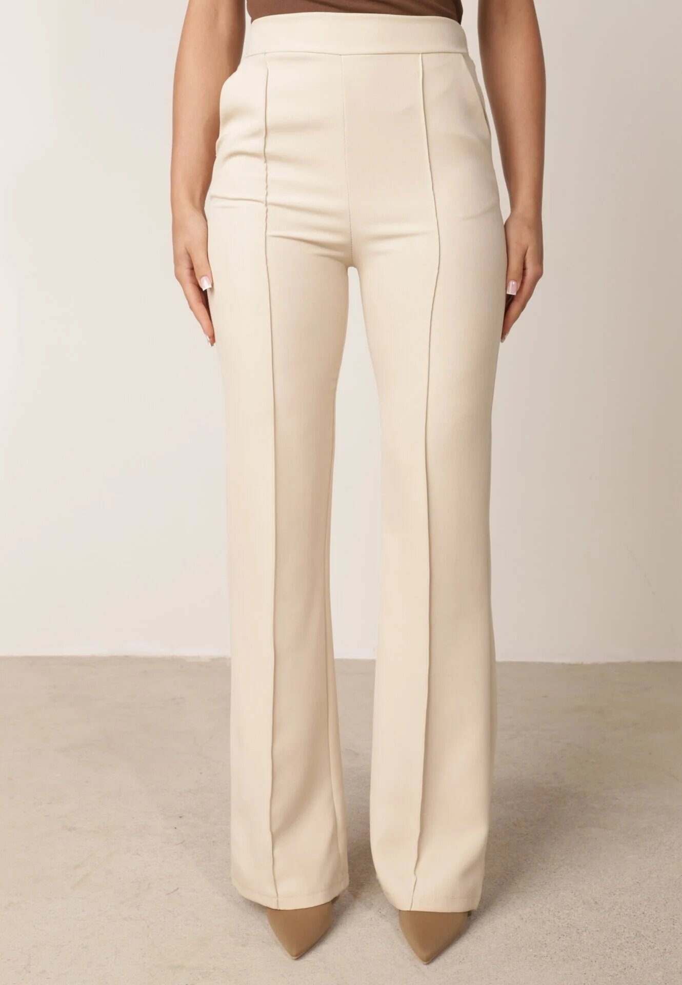 lily rose Pantaloni eleganți bej cu picioare largi și cu elastic în talie Leilma