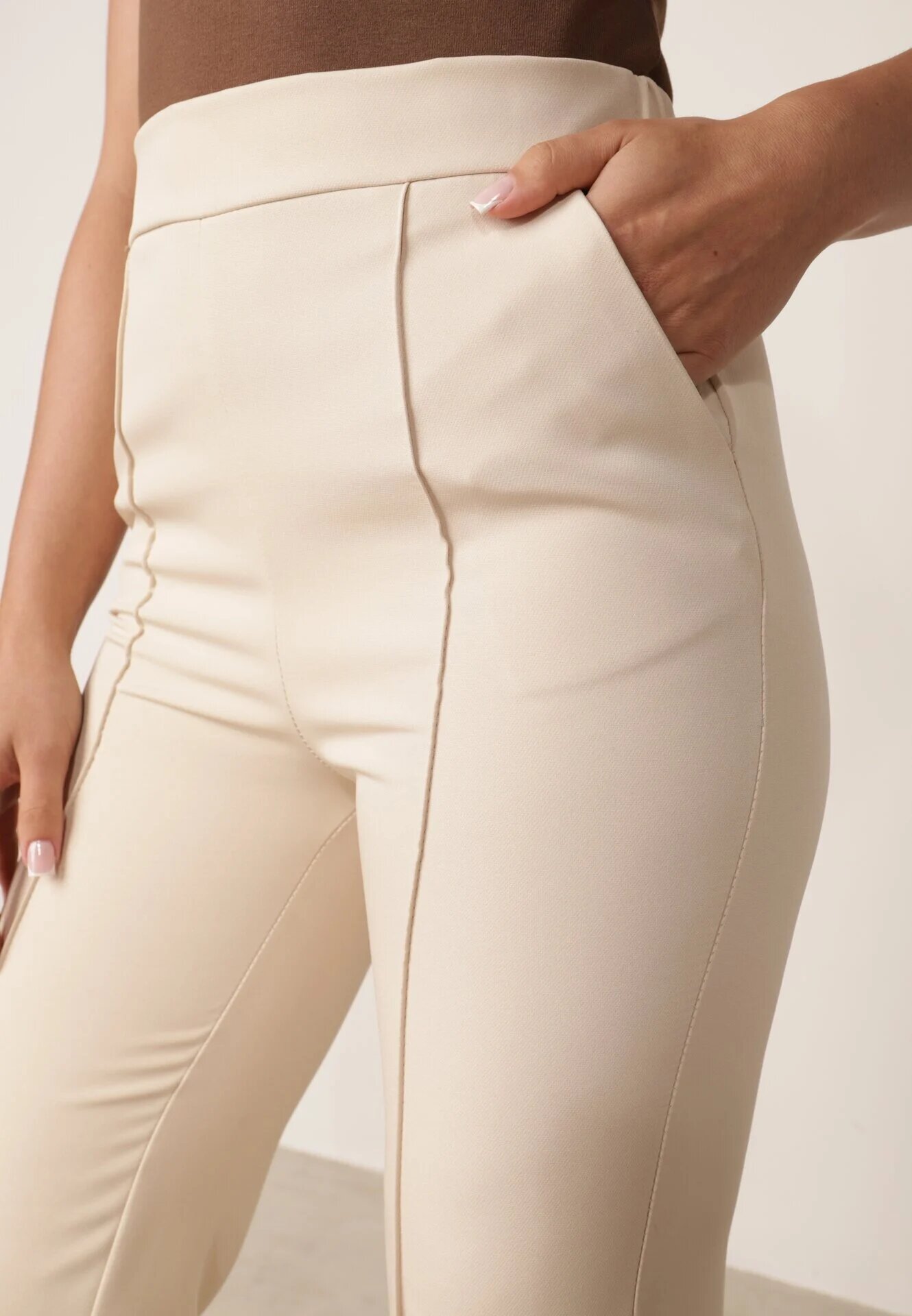 lily rose Pantaloni eleganți bej cu picioare largi și cu elastic în talie Leilma