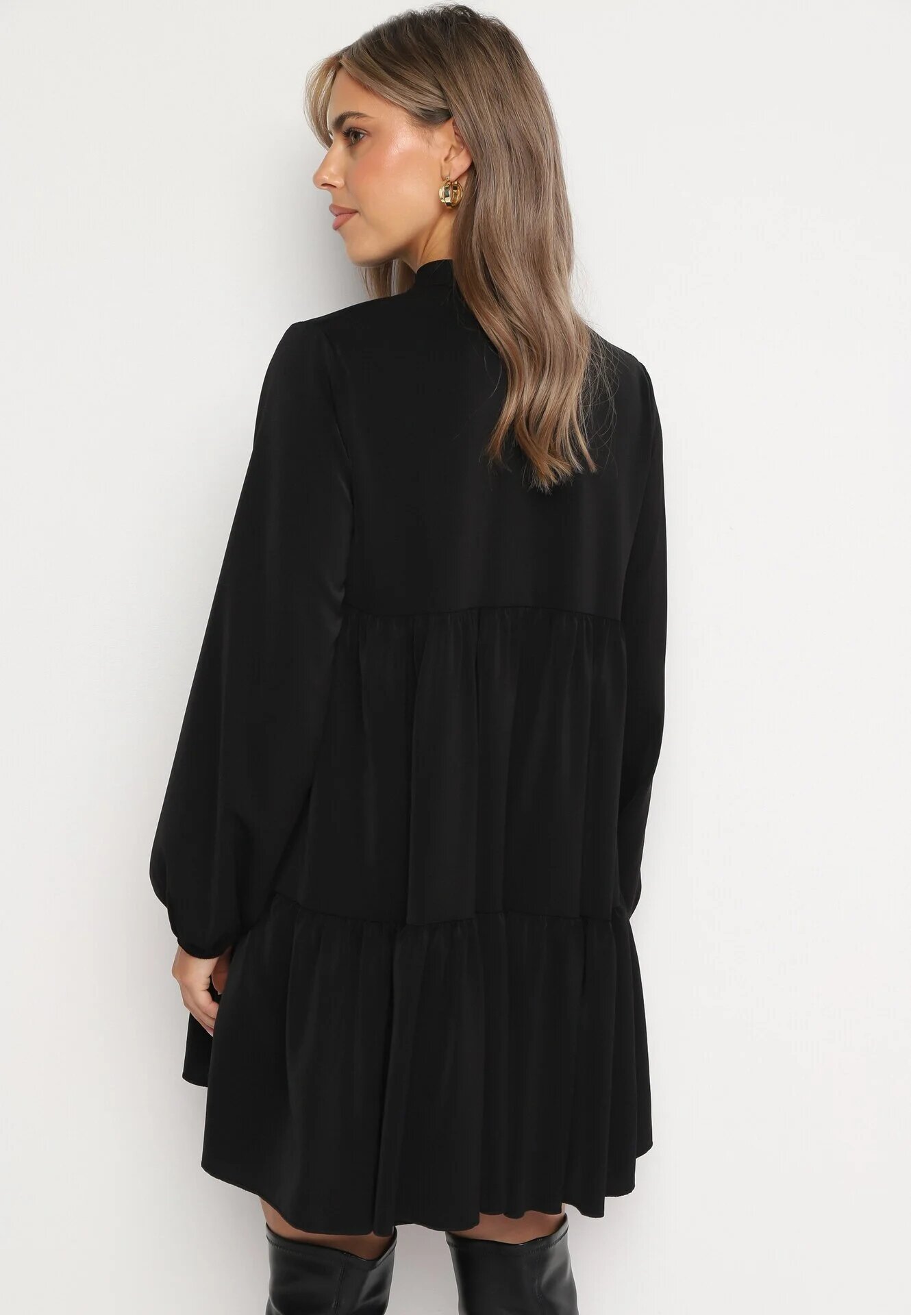 lily rose Rochie Evazată Neagră cu Volan Uxaria