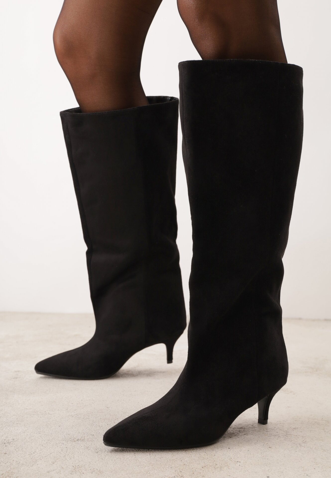 lovery Cizme pe toc stiletto tip kitten cu carâmb larg Isabenia Negre