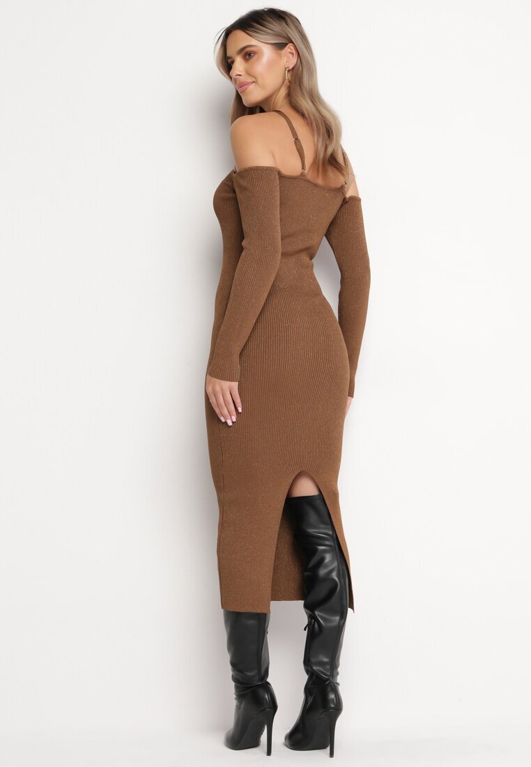 lovery Rochie Midi Maro închisă Mulată cu umerii descoperiți și floare decorativă Vorella