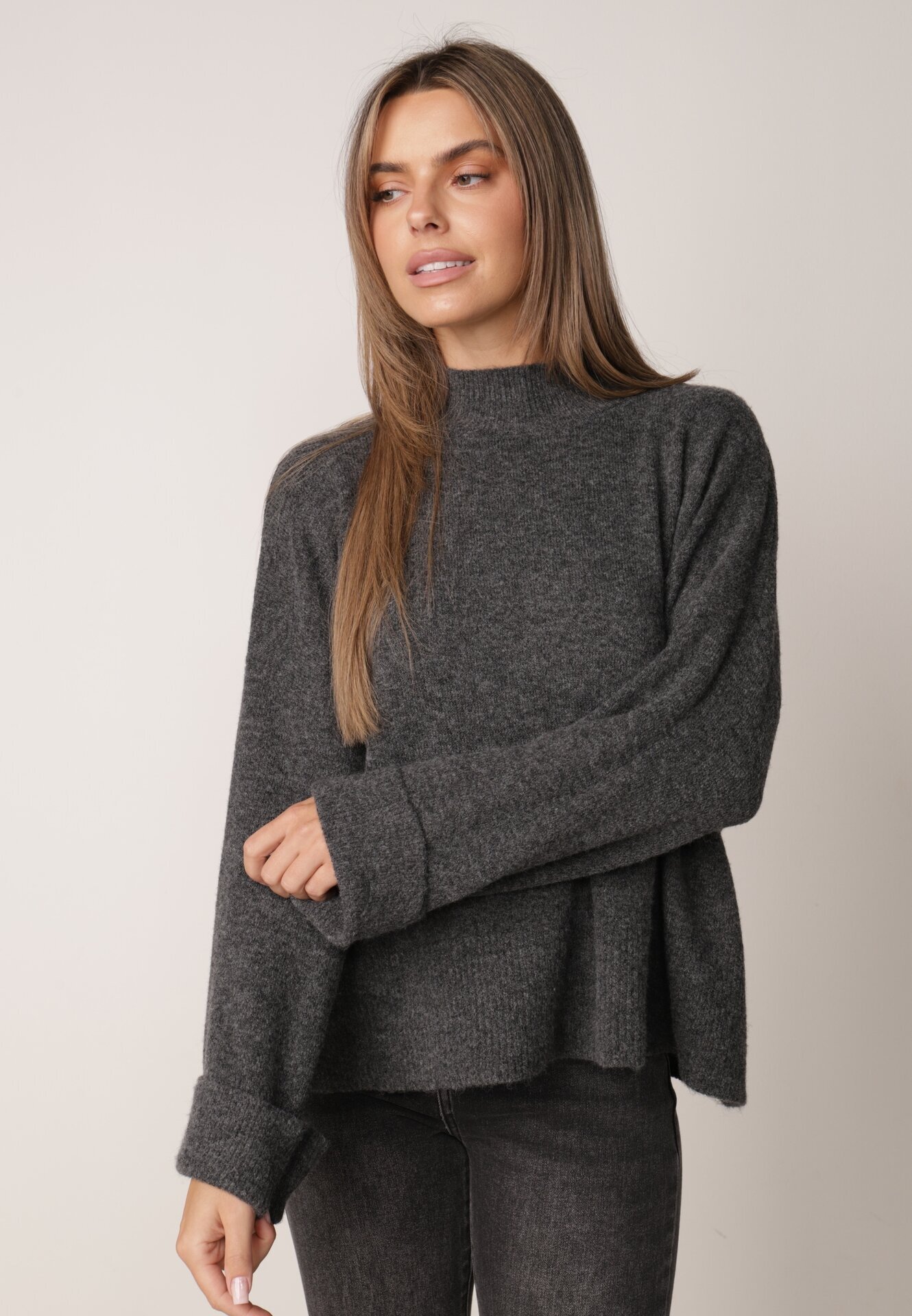 m&d fashion Pulover oversize cu adaos de lână cu guler înalt și manșete întoarse Jalowia Gri închis
