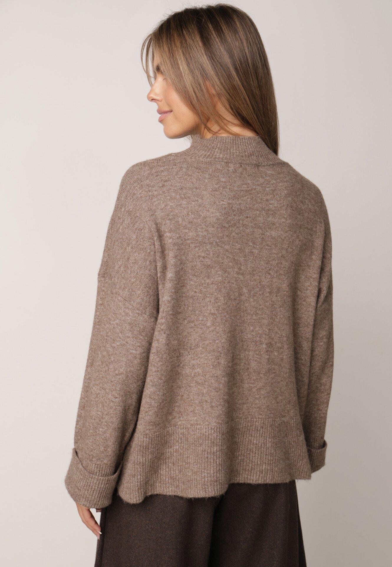 m&d fashion Pulover oversize cu adaos de lână cu guler înalt și manșete întoarse Jalowia Maro