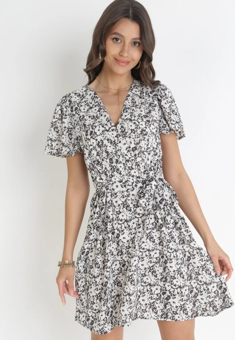 m&d fashion Rochie Mini Negru-Albă cu Decolteu Petrecut și Cordon Legat Airin