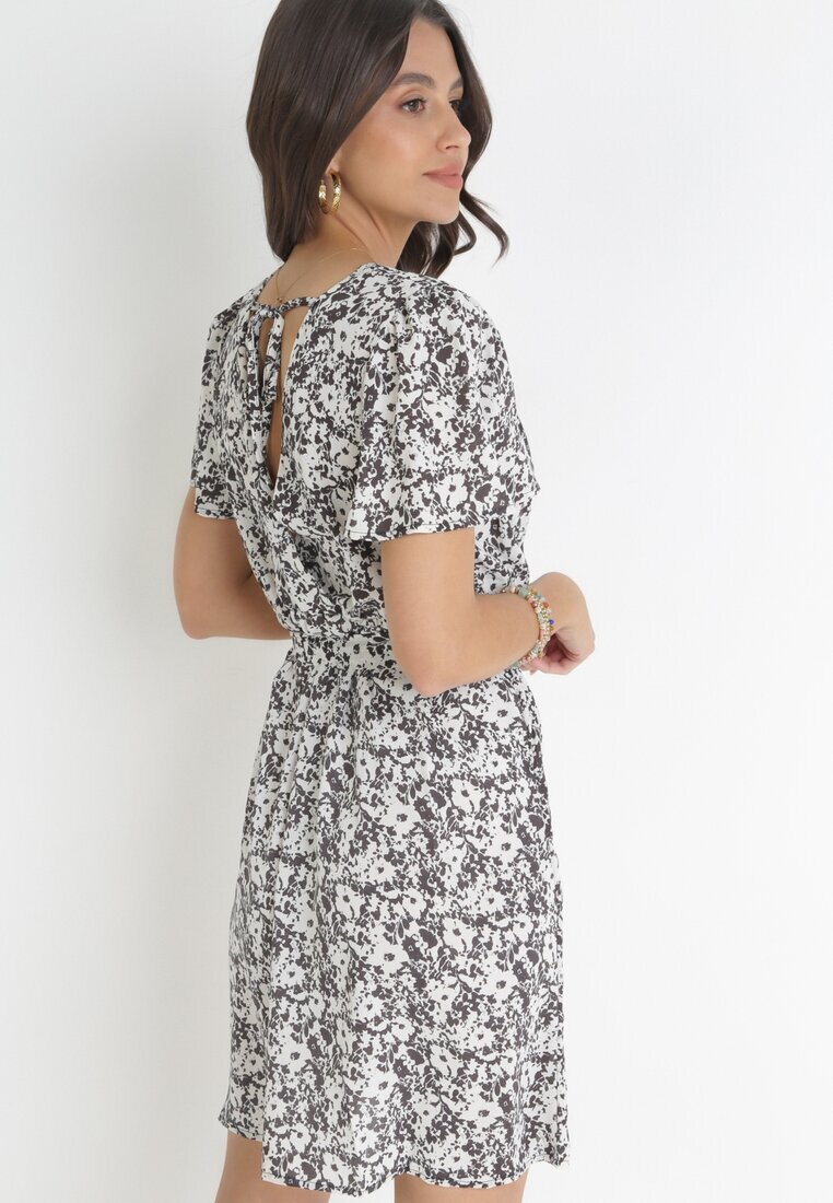 m&d fashion Rochie Mini Negru-Albă cu Decolteu Petrecut și Cordon Legat Airin