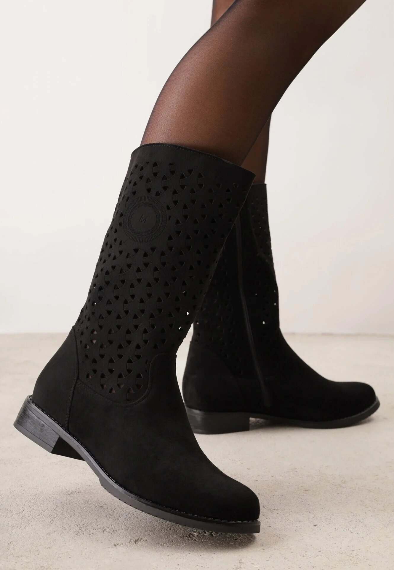 m.daszynski Botine Negre
