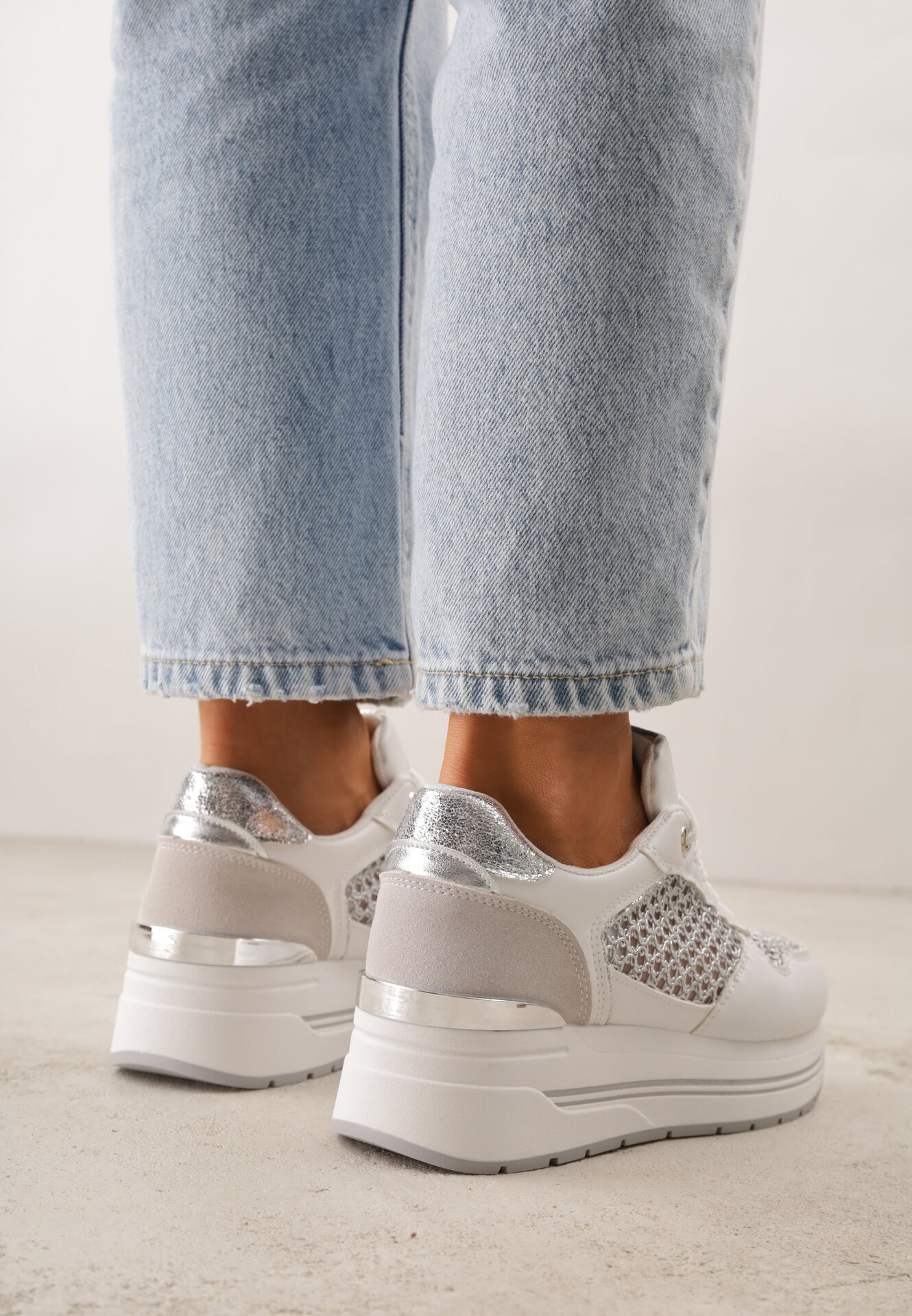 maira Sneakers Albi pe Talpă Groasă cu Inserții din Plasă și Metalice Sewtira