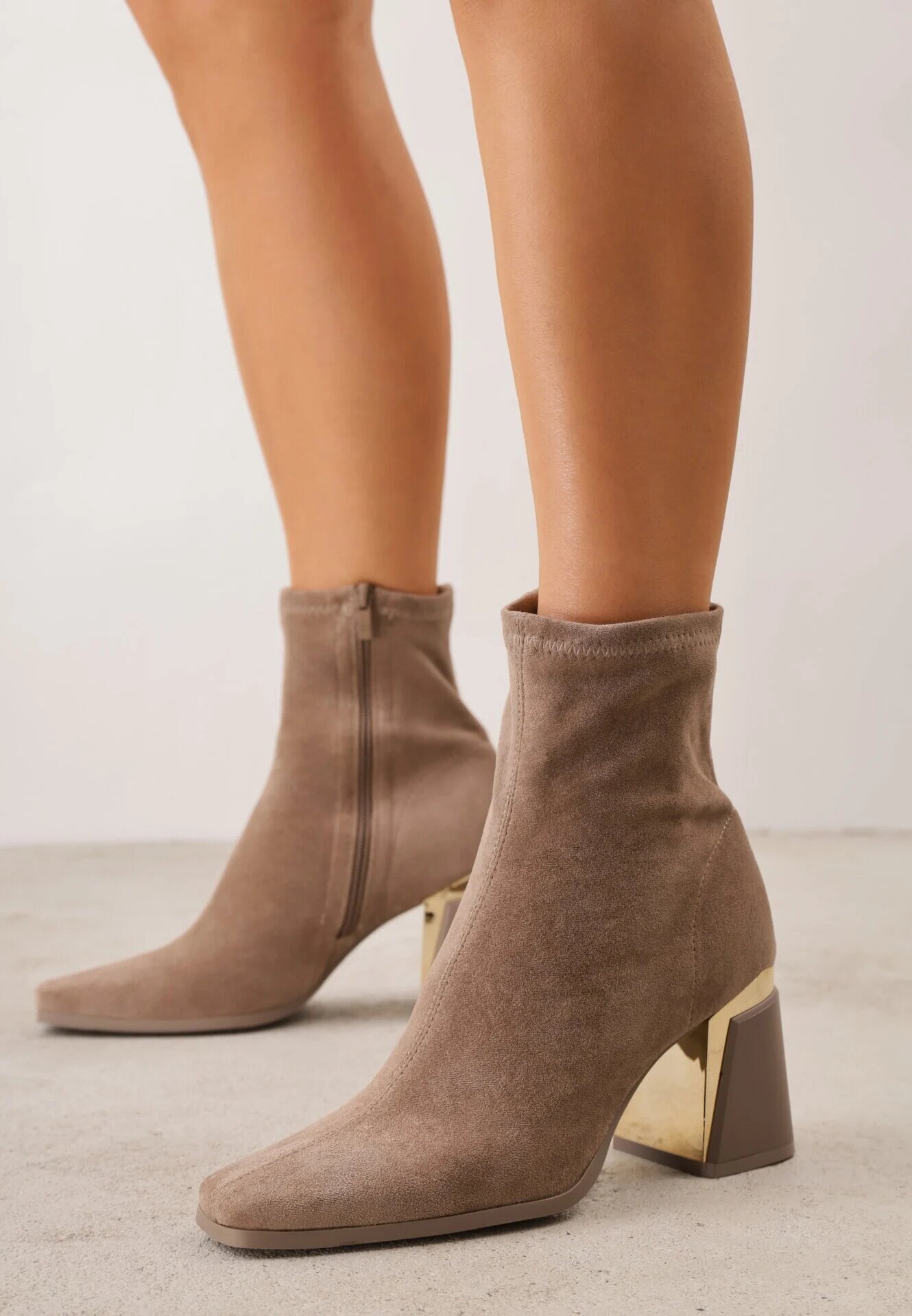marquiiz Botine cu Toc și Inserție Metalică cu Căptușeală Ajustată Lilala Bej închis