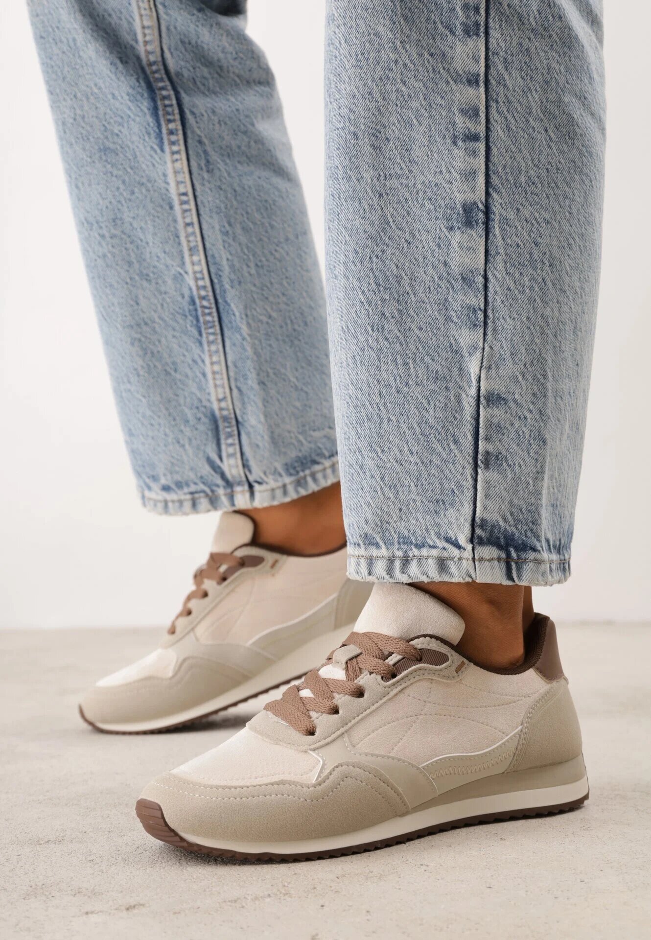 marquiiz Sneakers casuale din imitație de piele întoarsă cu talpă profilată Alevtina Bej