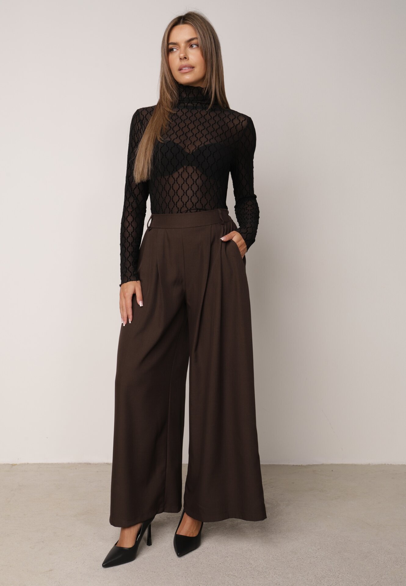 melya by melody Bluză din material transparent de dantelă cu model geometric Arabelle Neagră