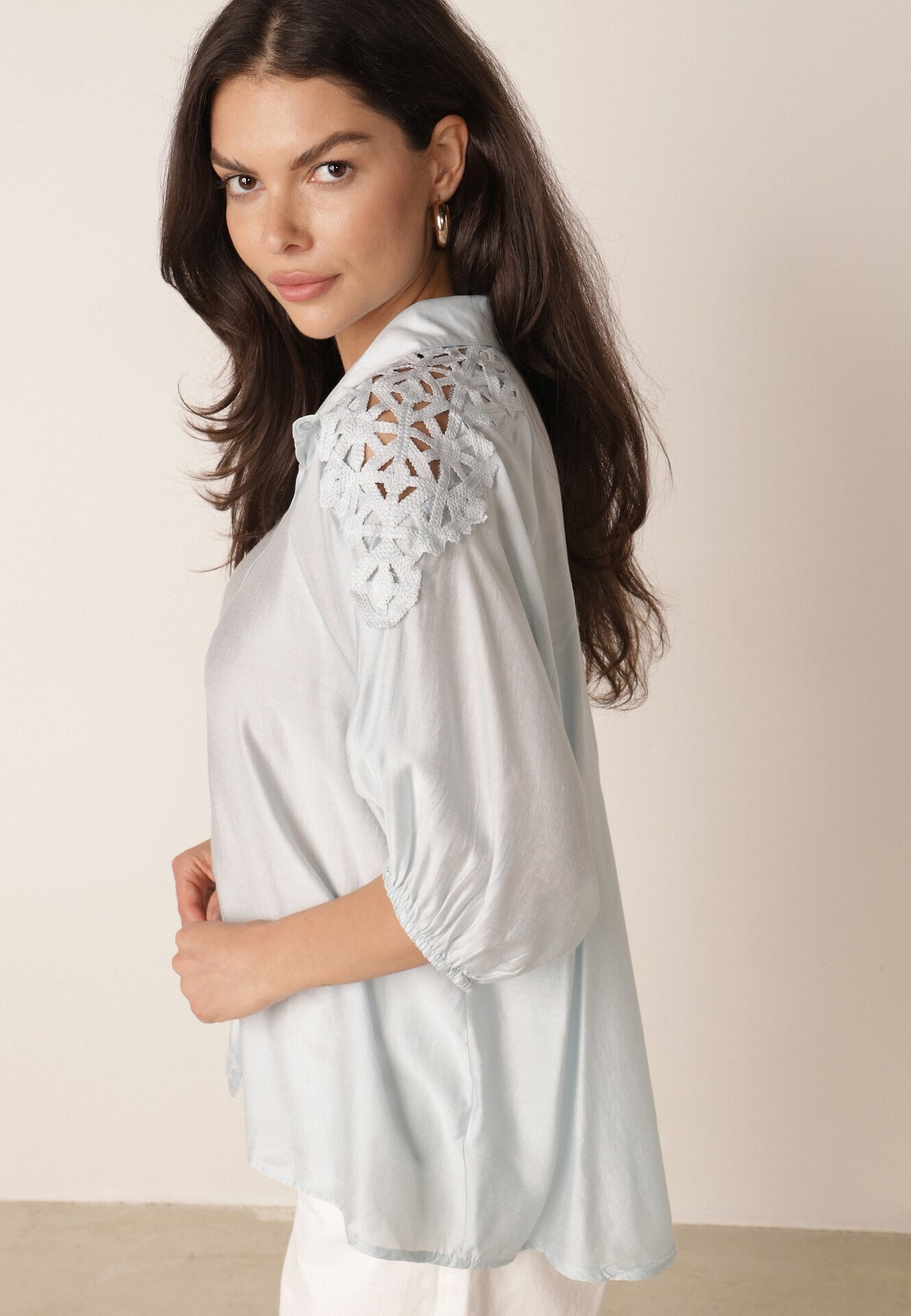 melya by melody Cămașă oversize cu inserție ajurată pe umeri Heleira Albastru deschis