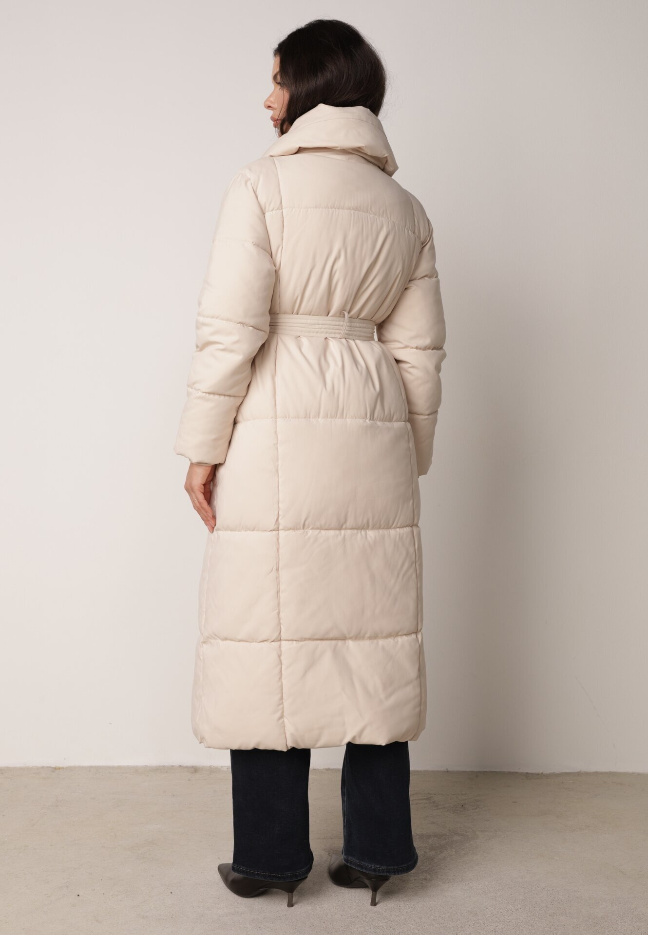 melya by melody Geacă Palton Matlasată bej deschis sub genunchi cu cordon Opiedsse