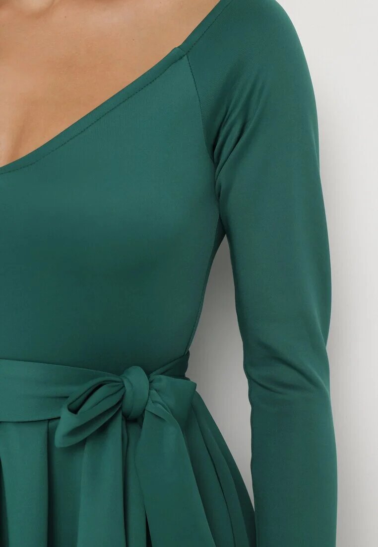 messaya Rochie Verde Evazată Midi cu Centură și Decolteu Triunghiular Lunasky