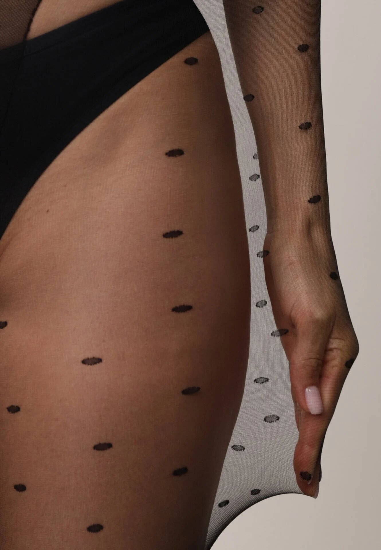 minimi Dresuri 40 DEN cu amestec de bumbac decorate cu model în puncte Sherey Negri