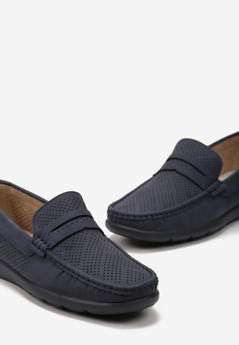  Mocasini bleumarin cu vârf pătrat și perforații decorative Valesir